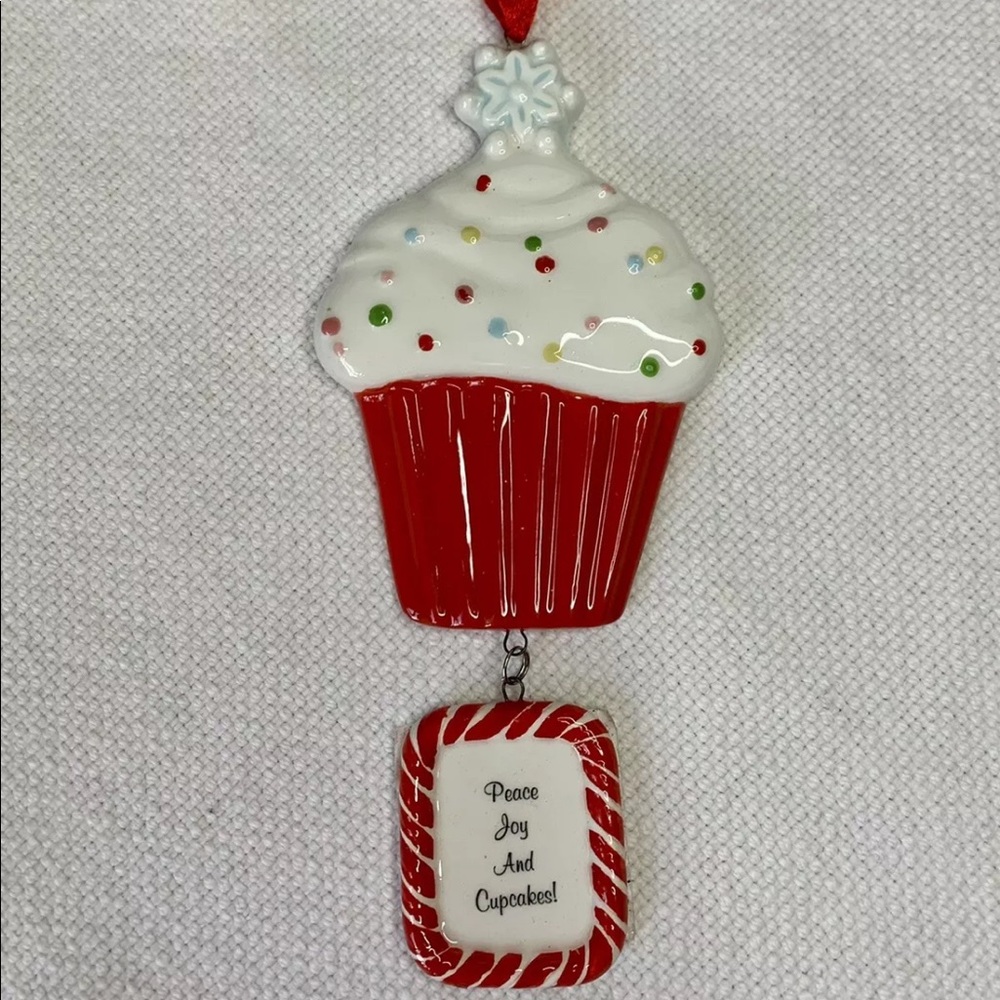 Amscan Grasslands Road Cupcake Christmas Tree Ornament Peace Joy & Cupcakes